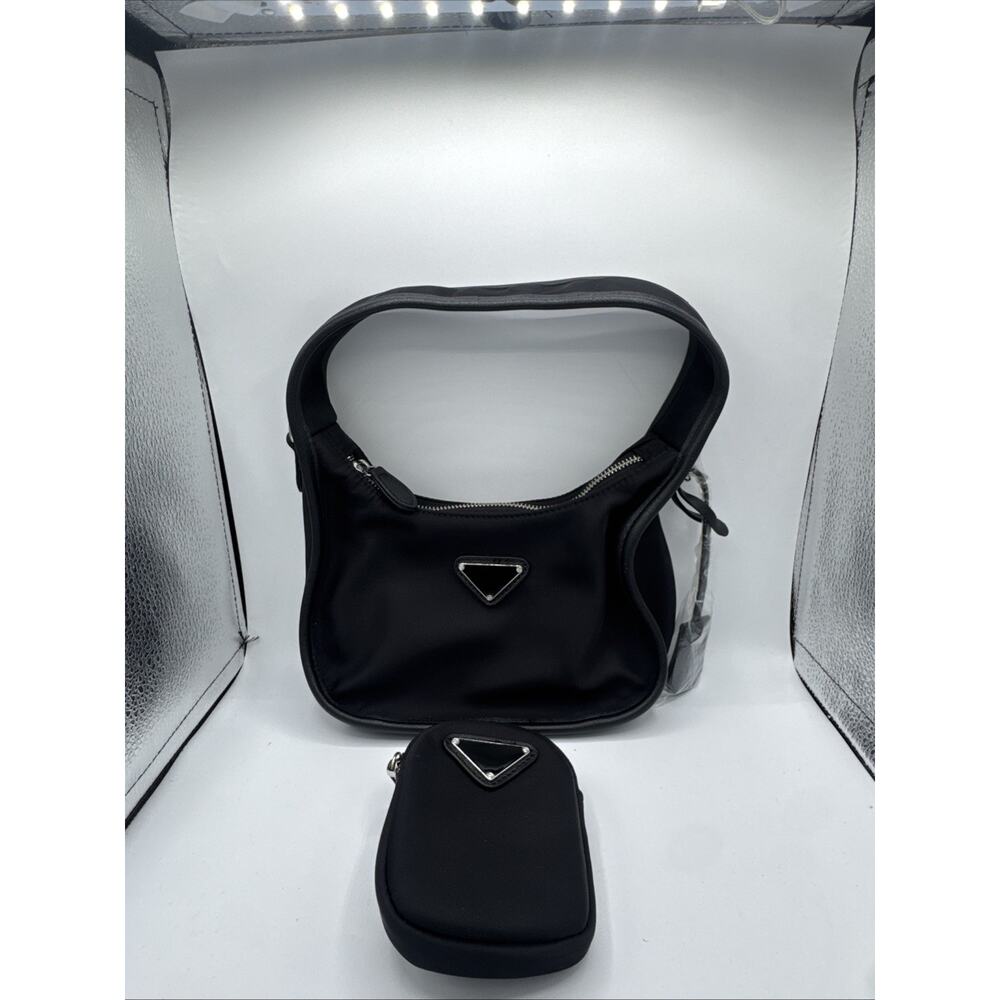 On The Move Shoulder Bag - Black